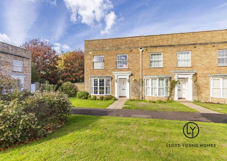 3 Bed House, Addington Place