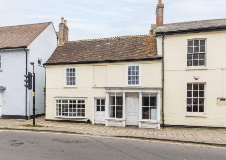 3 Bed Maisonette, Christchurch Town Centre