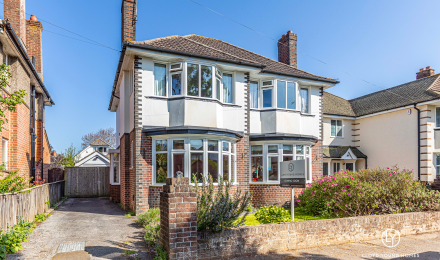 3 Bed Detached House, Geneva Avenue, Southbourne BH6