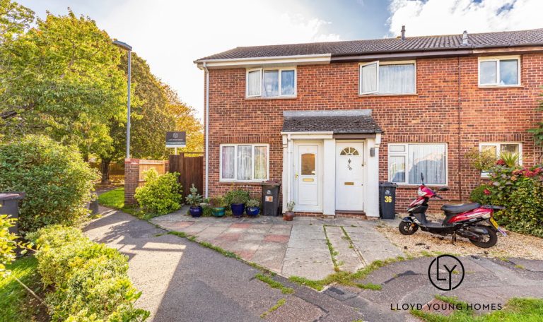 Elderberry Lane, Mudeford