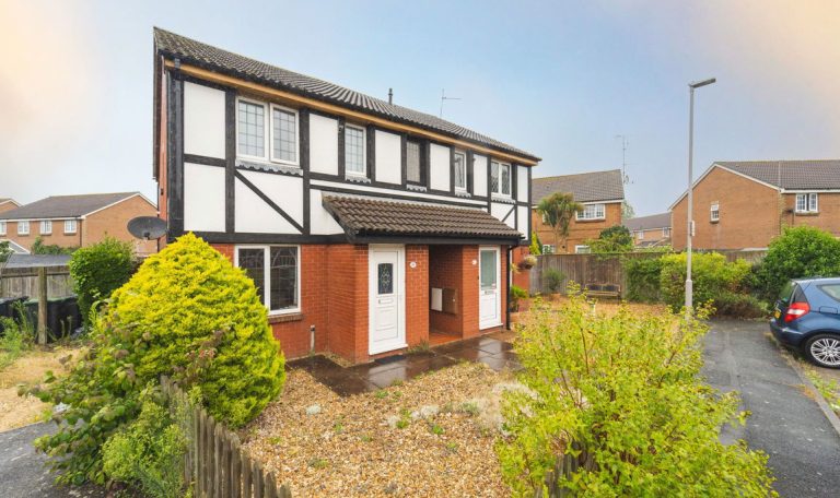 Ladysmith Close, Christchurch, BH23 3DR