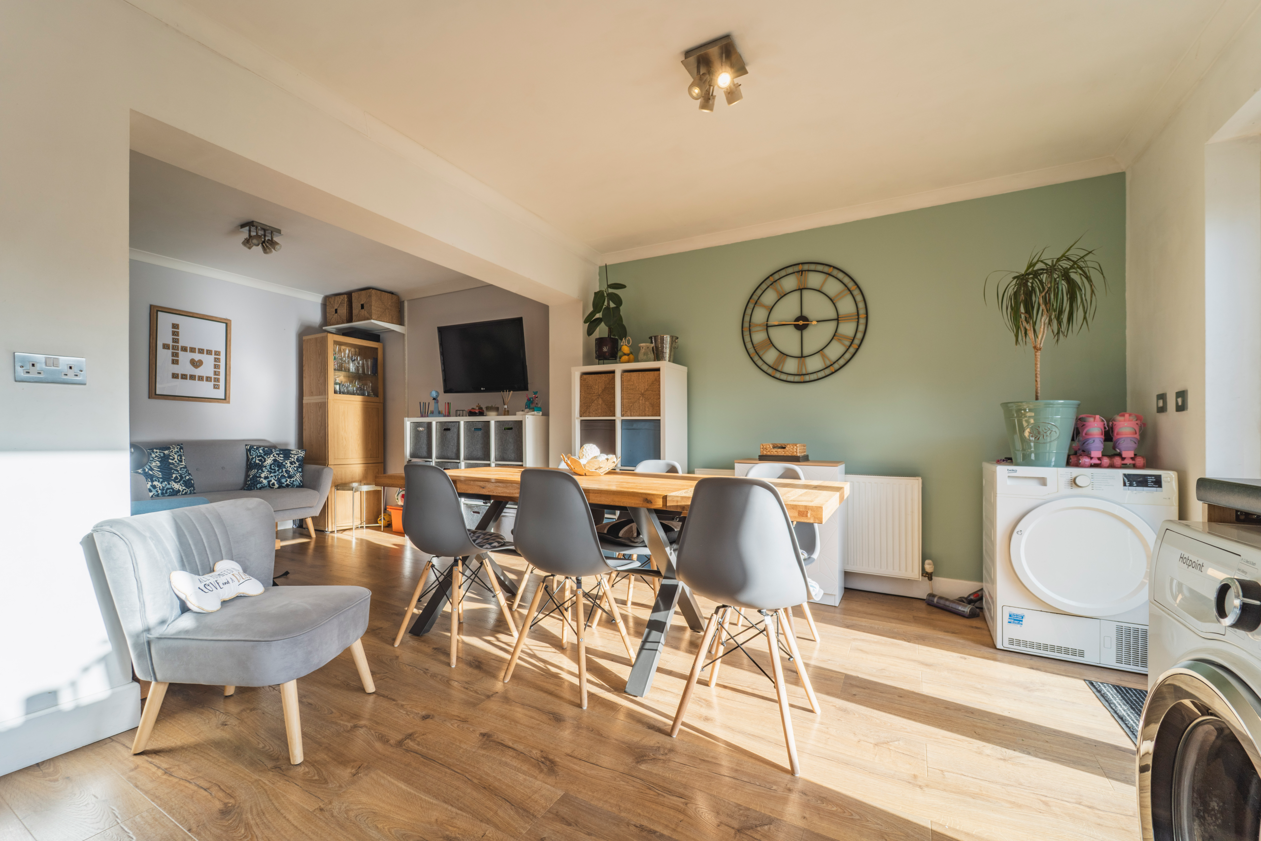 3 Bed Semi Detached House, Clarendon Road, Christchurch